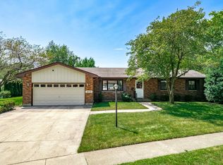 406 Ridge Dr, Dekalb, IL 60115