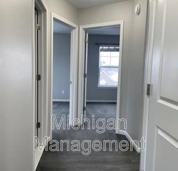411 Wright St — Photo 13