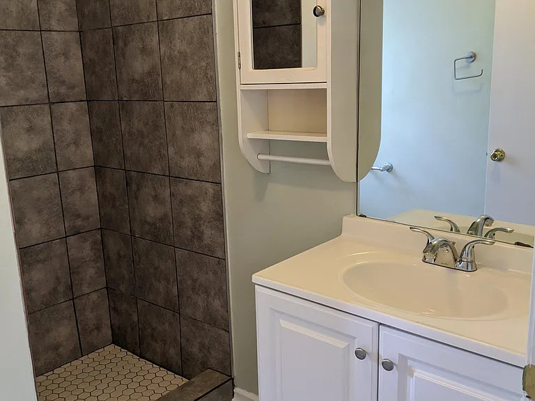 2943 Lowrance Dr — Photo 9