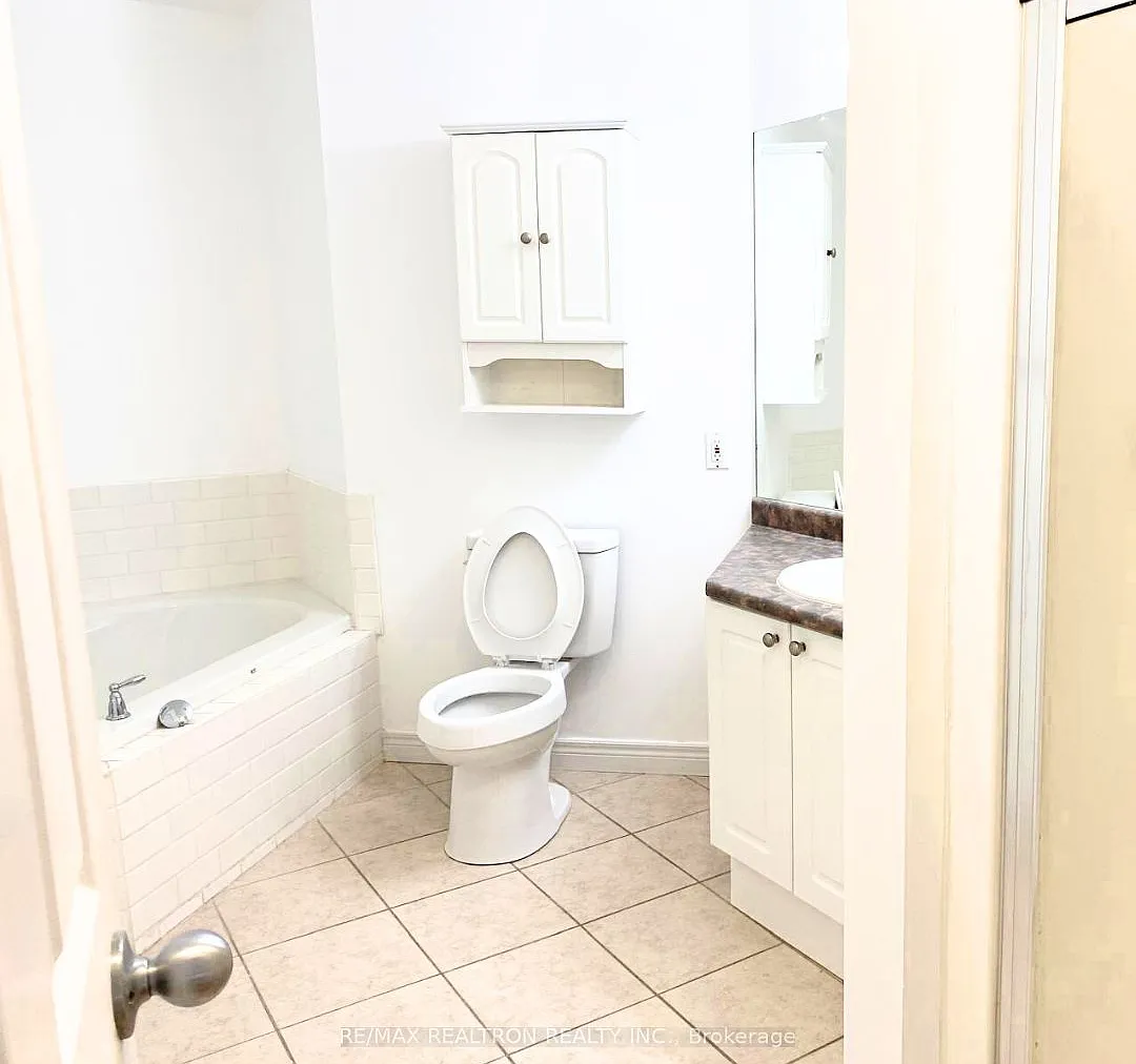 5 bed, $4,700 — Photo 3