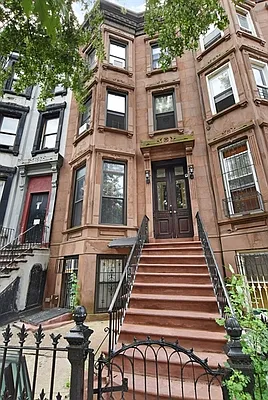 Rented by Compass | media 10