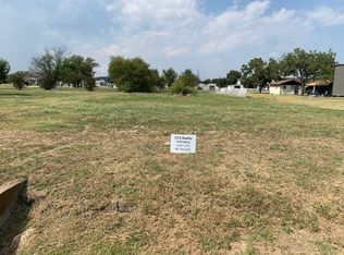 505 E Spurgeon St, Itasca, TX 76055