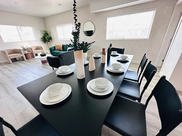 218 N Coronado St #216-1/2 — Photo 14