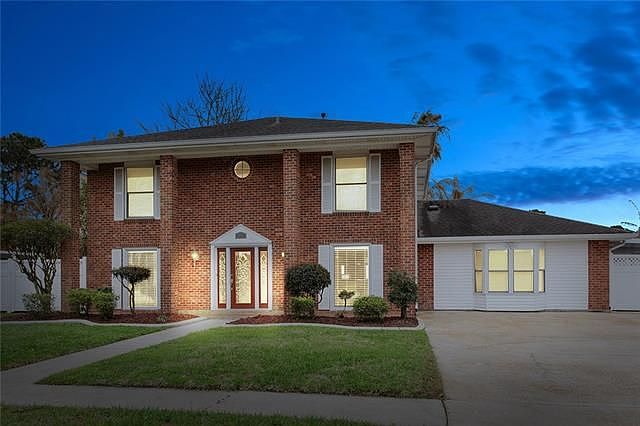 1st image of 129 Woodlake Blvd