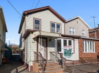2132 W 7th St, Brooklyn, NY 11223