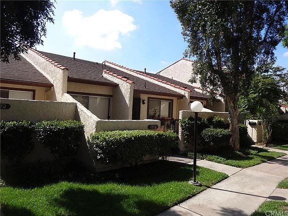 2nd image of 1810 Rosebrook Ln
