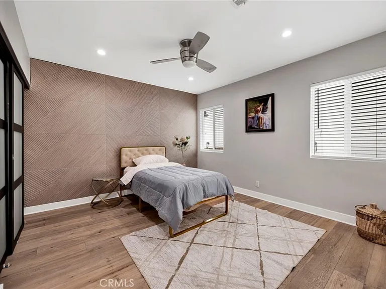 4912 N Alonzo Ave — Photo 6