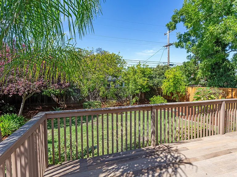 1185 W Latimer Ave — Photo 17