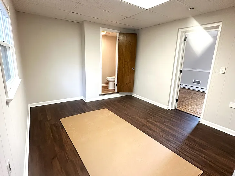 144 Beech St — Photo 10