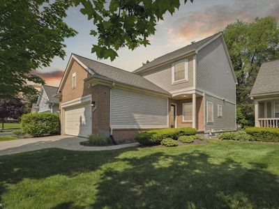 5393 Forest Ridge Dr, Clarkston, MI, 48346