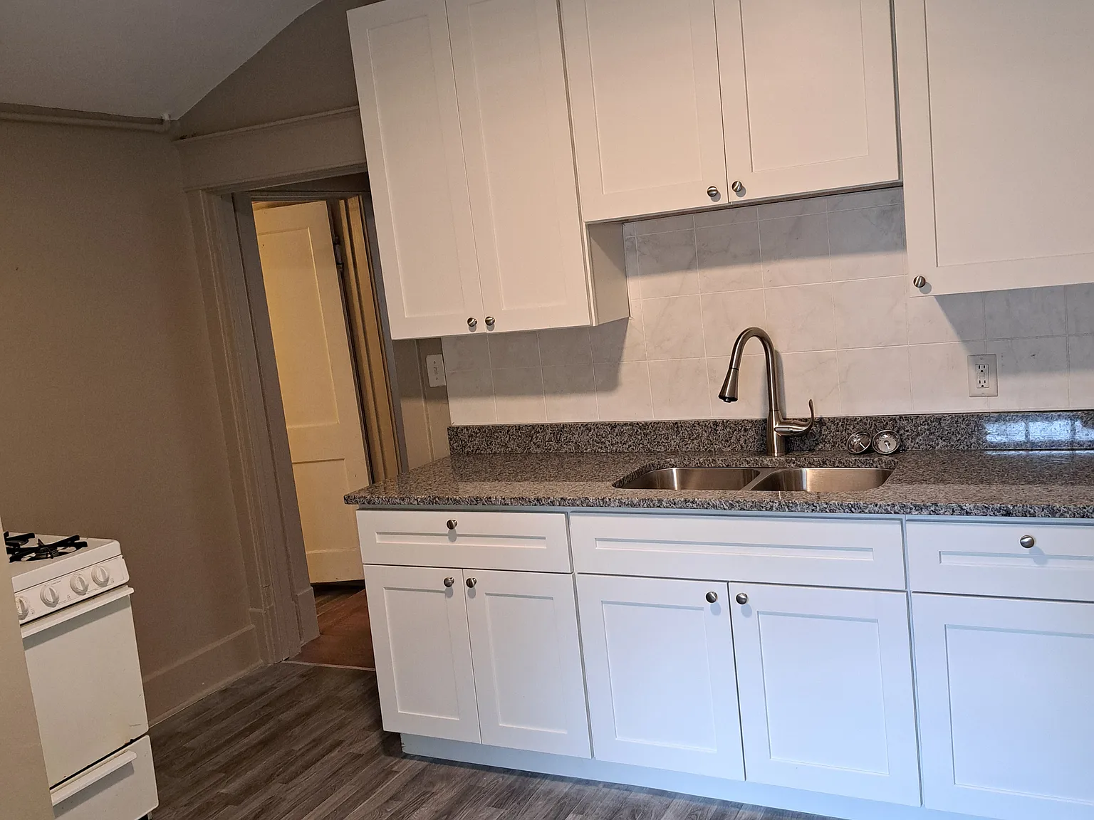 1 bed, 750 sqft, $700 — Photo 1