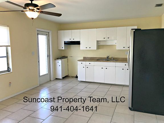 Kitchen / New stove coming 
