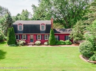 6827 Cardinal Ln, Lansing, MI 48917