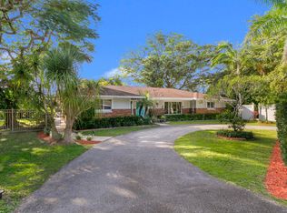 1123 Melinda Ln, Haverhill, FL 33417