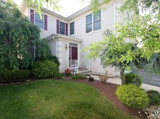 31 Walden Ct, Old Bridge, NJ 08857