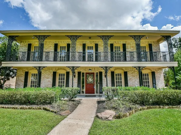 1015 Kanah Ln, Houston, TX 77090