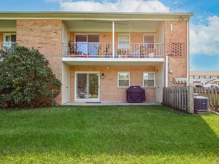 23 Kearney Dr — Photo 9