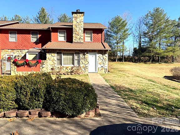 3rd image of 14 Stonelake Dr