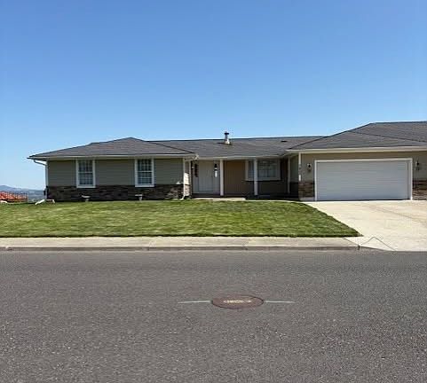 3rd image of 7922 N Panorama Dr