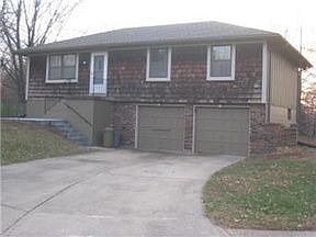 3rd image of 1921 SE Flagstone Ct