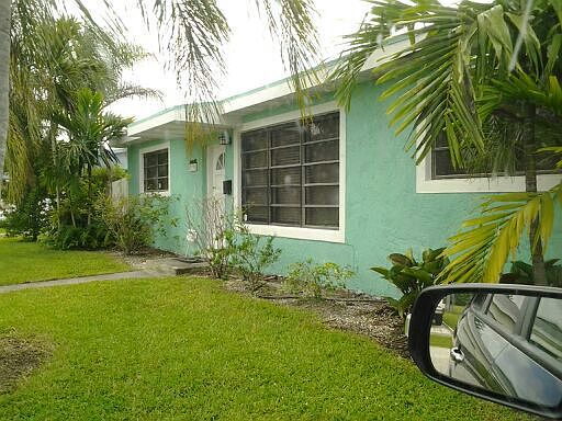 1st image of 9339 Jamaica Dr