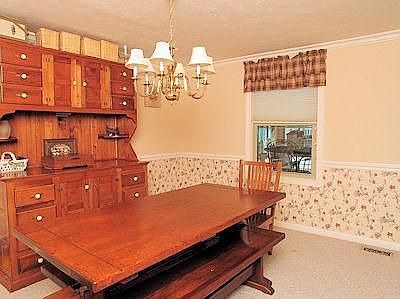 Dining room, open to kitchen