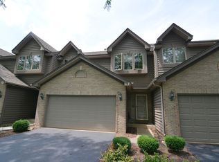 856 Millcreek Cir, Elgin, IL 60123