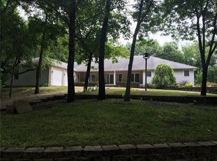 4243 Indian Boundary Rd, Center Point, IA 52213