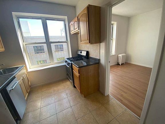 2nd image of 30-14 33rd St #D4