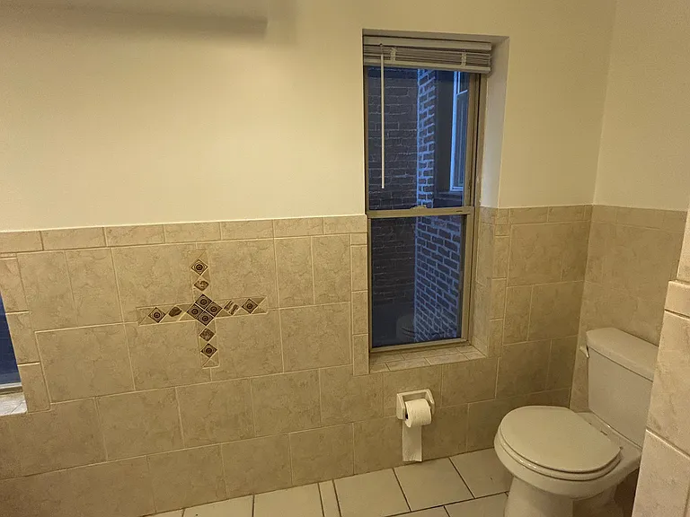 4 S Gilmor St — Photo 22