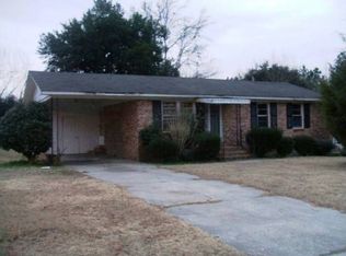 908 Wateree Blvd, Camden, SC 29020