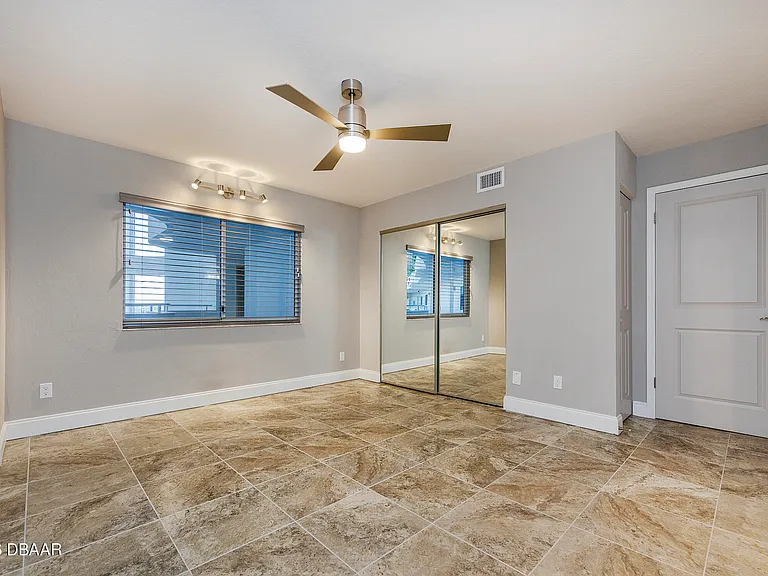 2545 S Atlantic Ave #402 — Photo 34
