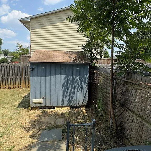 204 Cameron St — Photo 25