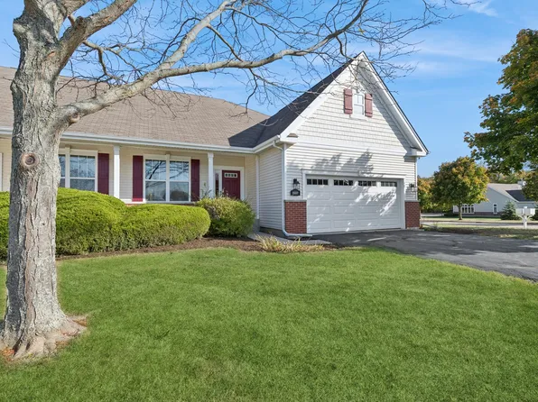 2557 Clubhome Ln #2557, Waukegan, IL 60087