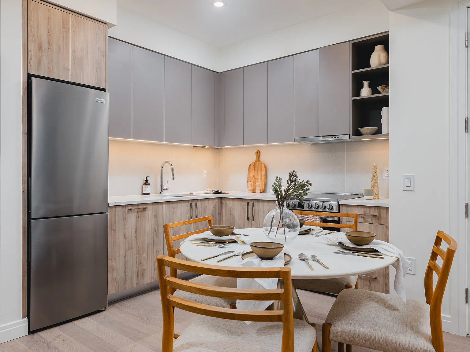 255 Lorimer Street — Photo 3