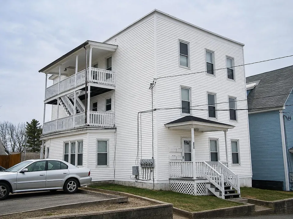 537 Howe St #1F