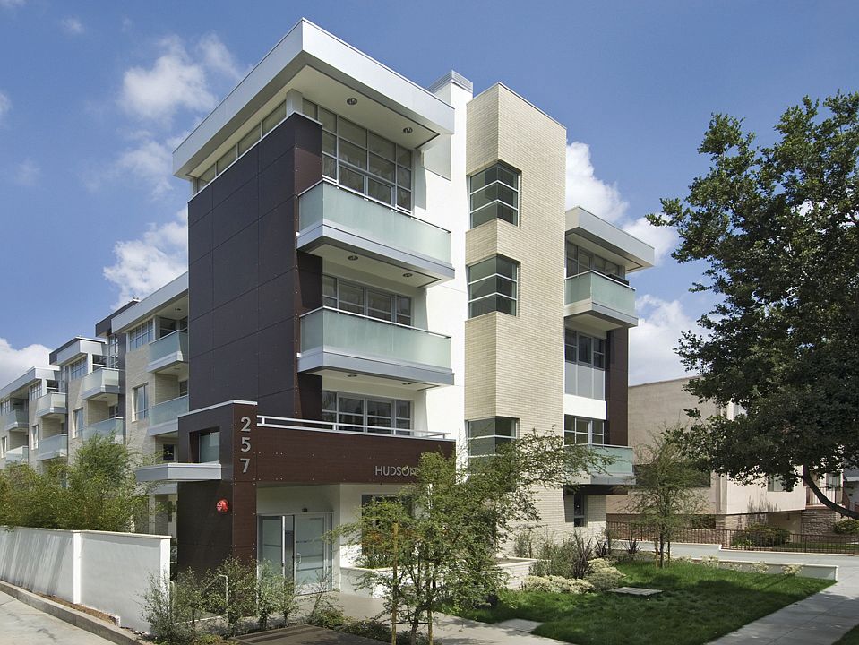 1st image of 257 S Hudson Ave Unit 301