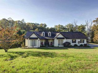 34 Olde Farm Rd, Ona, WV 25545