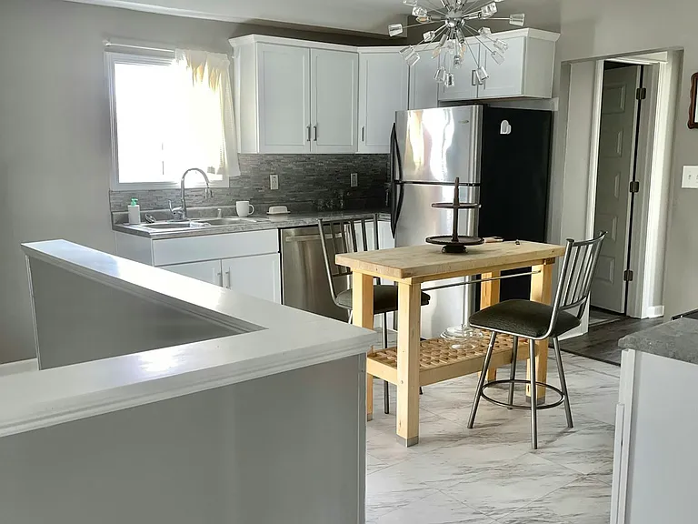 Furnished kitchen