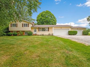 2325 Horns Hill Rd, Newark, OH 43055