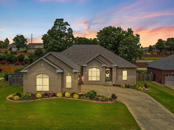9316 Wooded Acres Cir, Sherwood, AR 72120