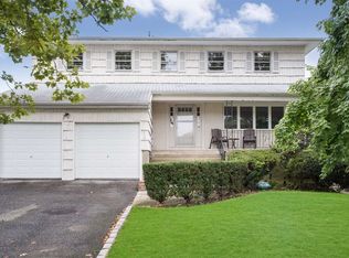 148 Harborview S, Lawrence, NY 11559
