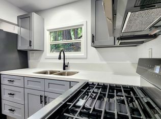 480 Valley Rd, Crestline, CA 92325
