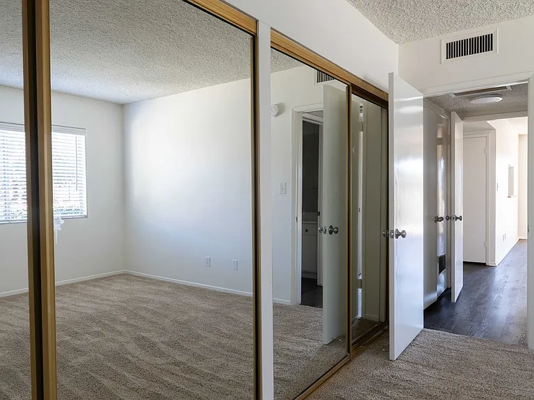 346 S Los Robles Ave #1 — Photo 9