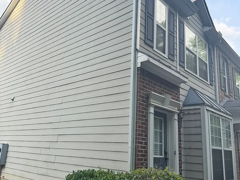 950 Redwood Dr — Photo 6