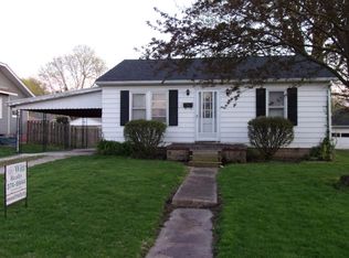 114 W Patterson St, Roodhouse, IL 62082