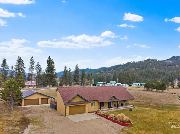 23 Veterinary Way, Garden Valley, ID 83622