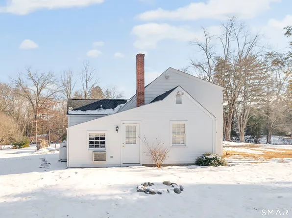 70 Cranbury Rd, Norwalk, CT 06851