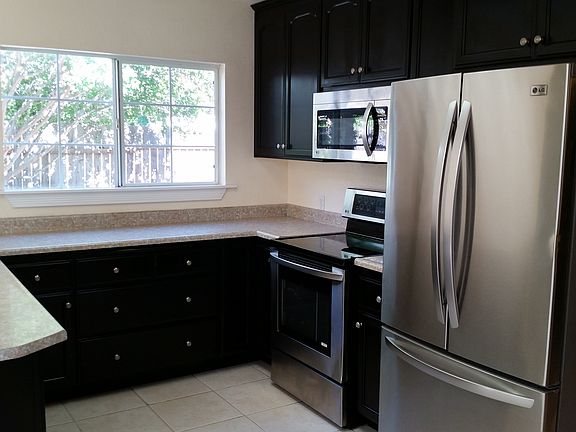stainless steel appliances 