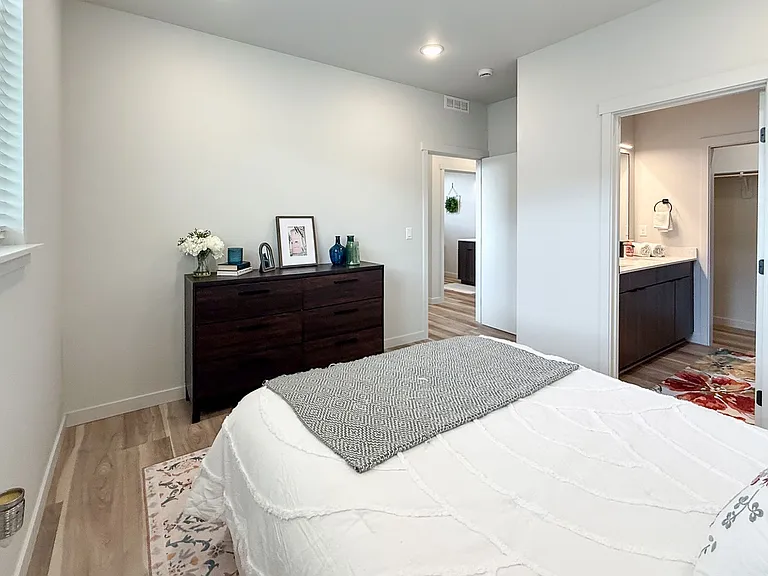 Grandridge Meadows Lofts — Photo 14